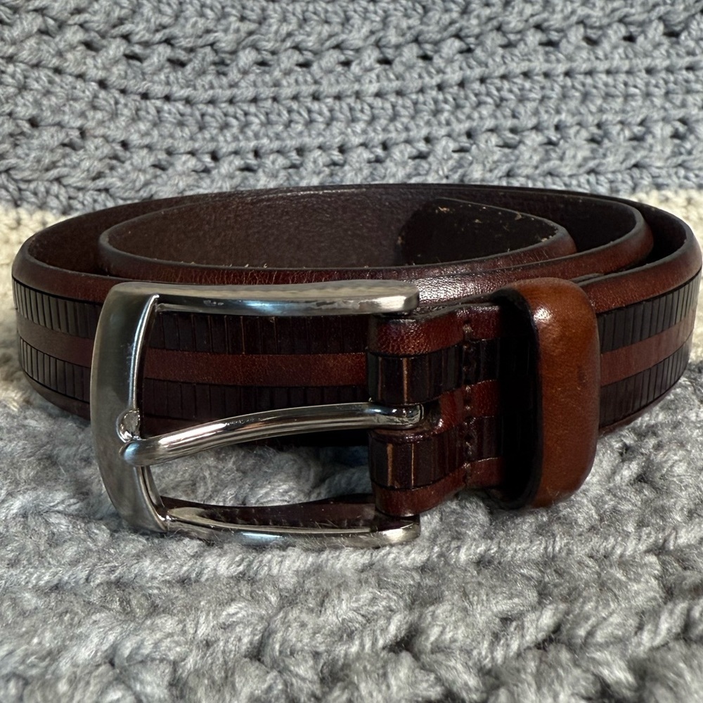 Two Tone Leather in Leather Mezlan Textured  Mens Belt 41" + Buckle 1" wide